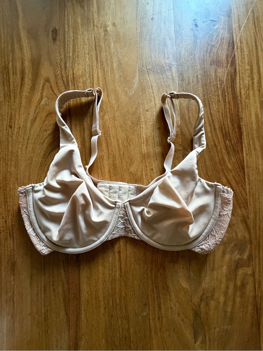 Le Mystere Light Nude Everyday Underwire Bra with Lace Sides